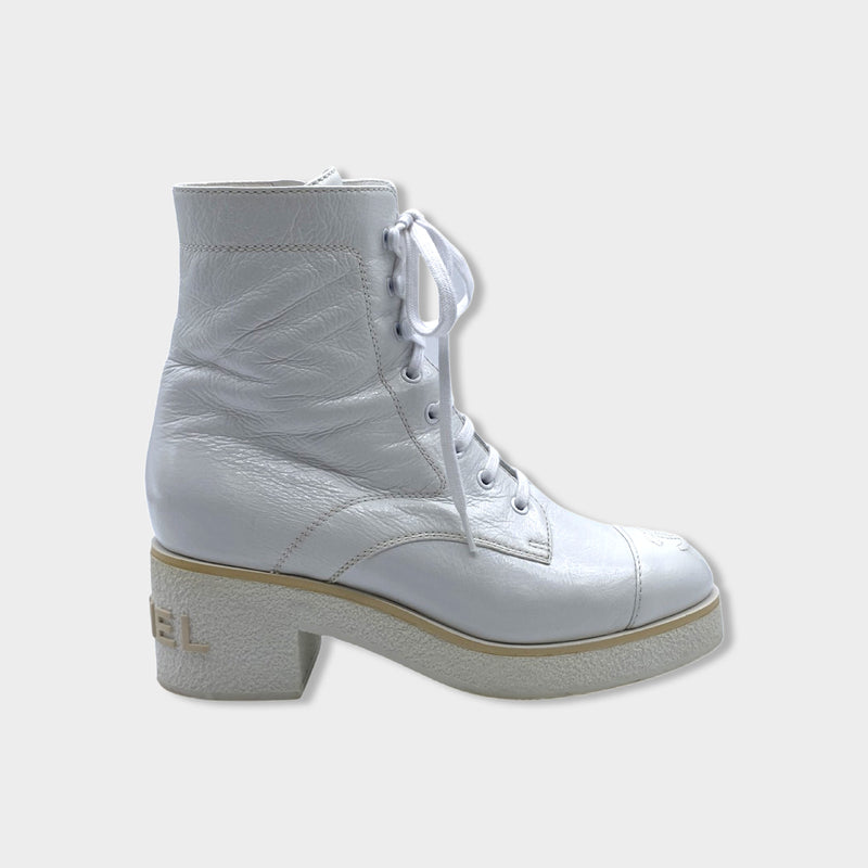 pre-owned CHANEL white leather boots