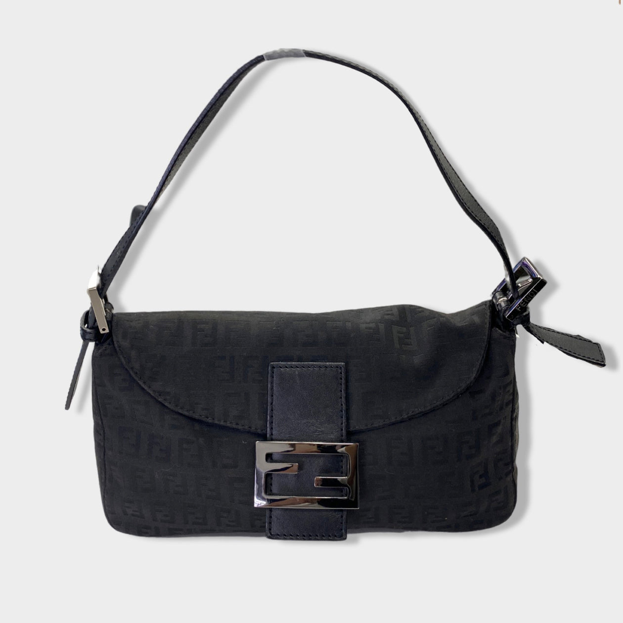 FENDI Baguette logo leather and nylon handbag – Loop Generation