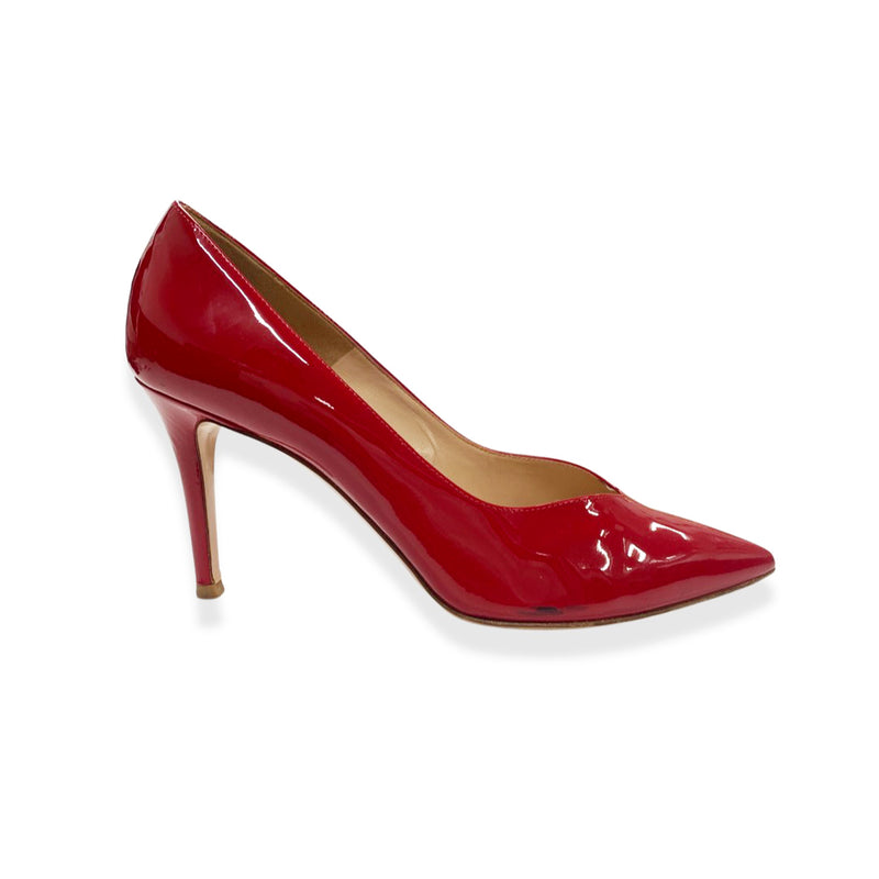 pre-owned GIANVITO ROSSI red patent leather pumps | Size 37.5