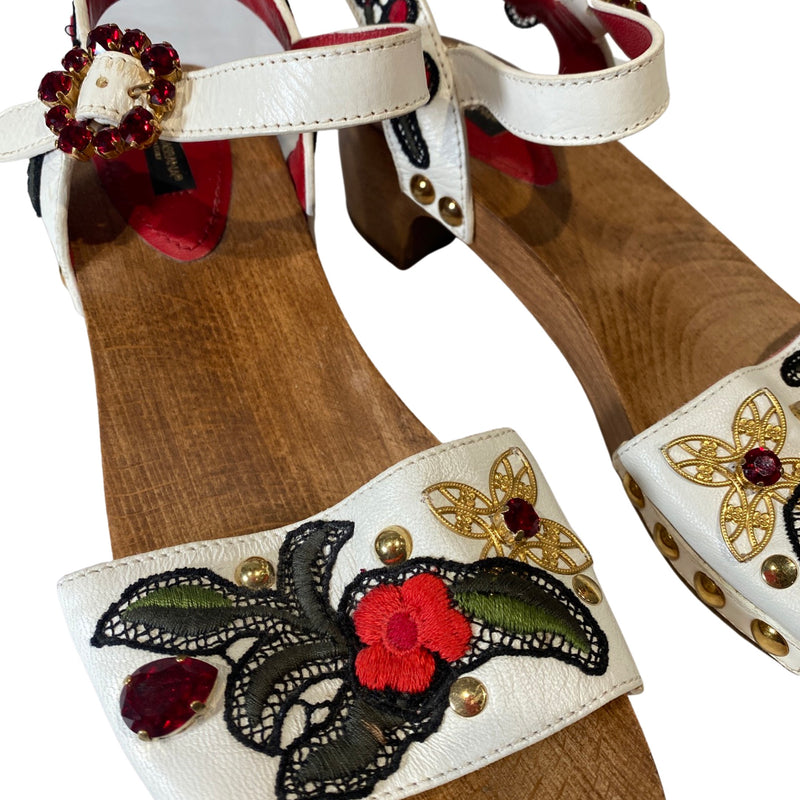 DOLCE&GABBANA white leather wooden sandals with embroidery and crystals | Size 40
