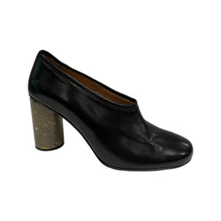 pre-owned ACNE STUDIOS black leather pumps with acrylic heels | Size 39