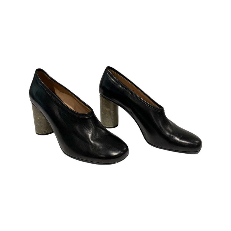 pre-loved ACNE STUDIOS black leather pumps with acrylic heels | Size 39