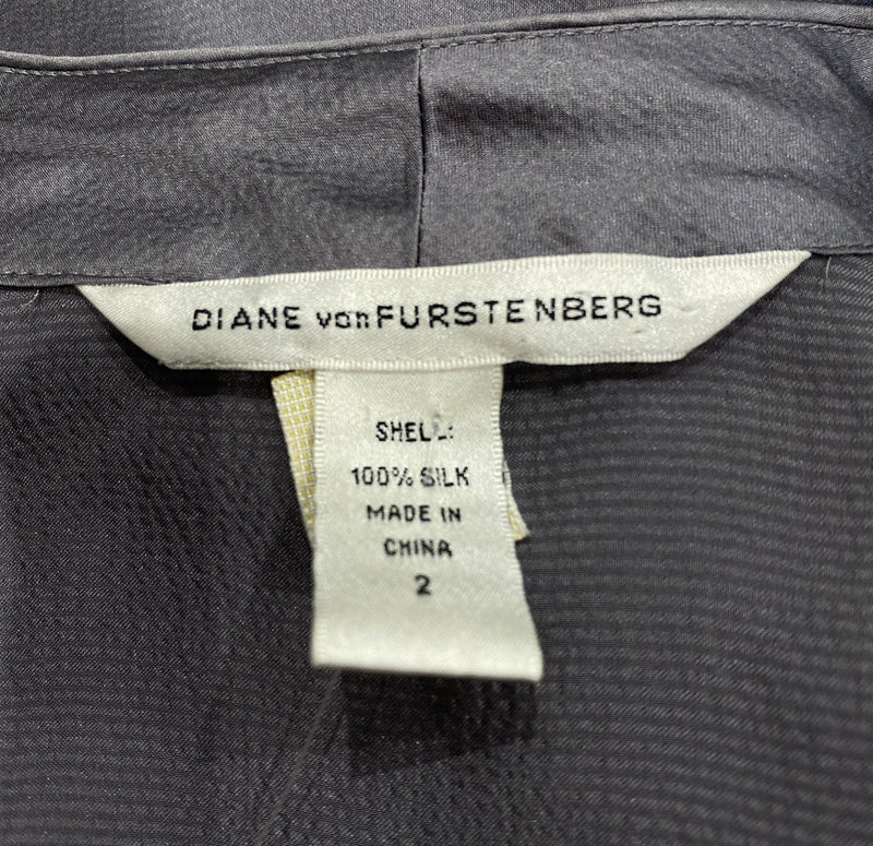 DIANE VON FURSTENBERG grey silk blouse