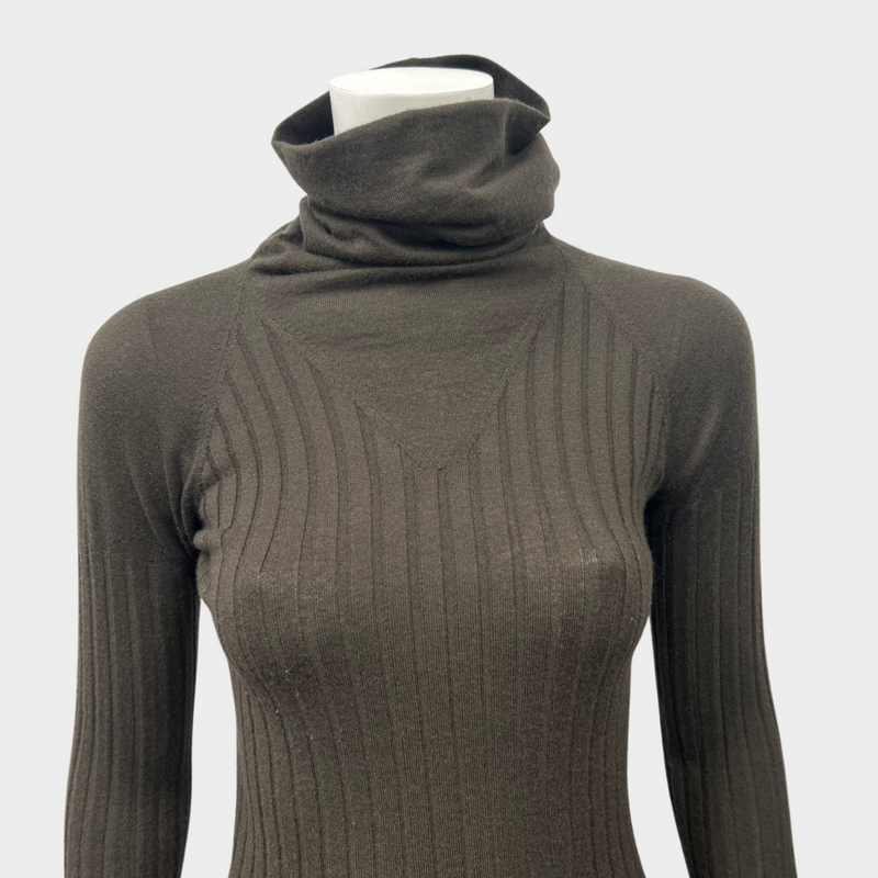CHANEL brown cashmere jumper