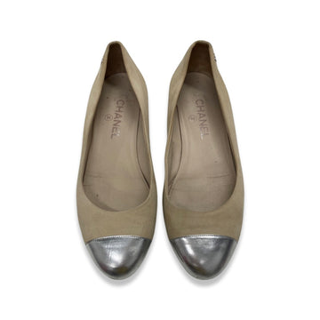 CHANEL beige and silver suede ballet flats – Loop Generation