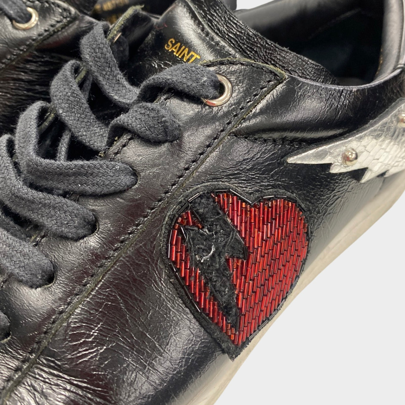 Saint laurent hotsell heart sneakers