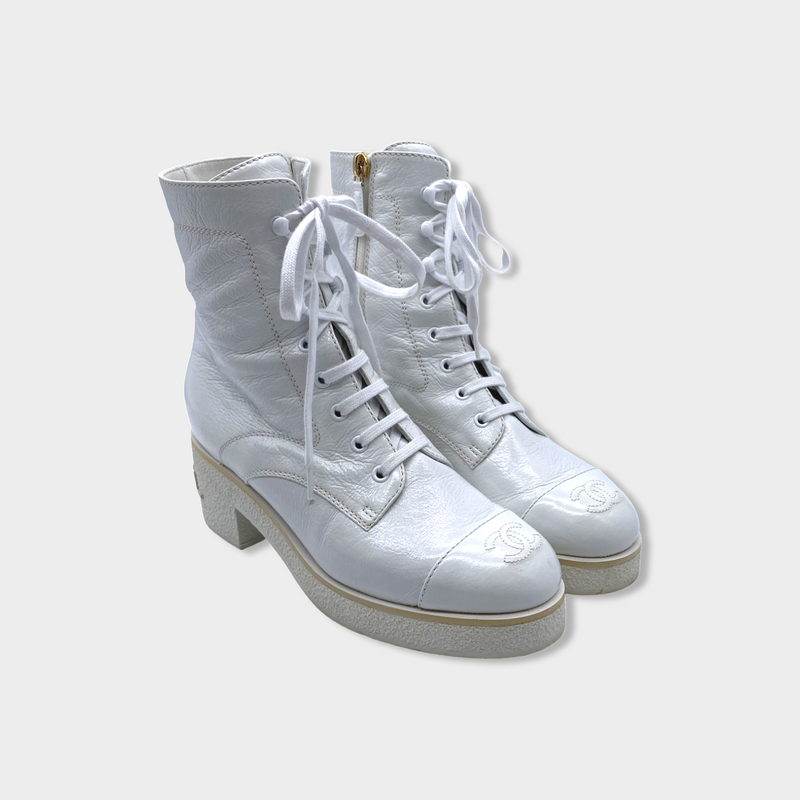 second-hand CHANEL white leather boots