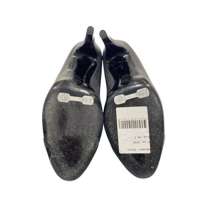 CHANEL grey and purple CC logo leather heel