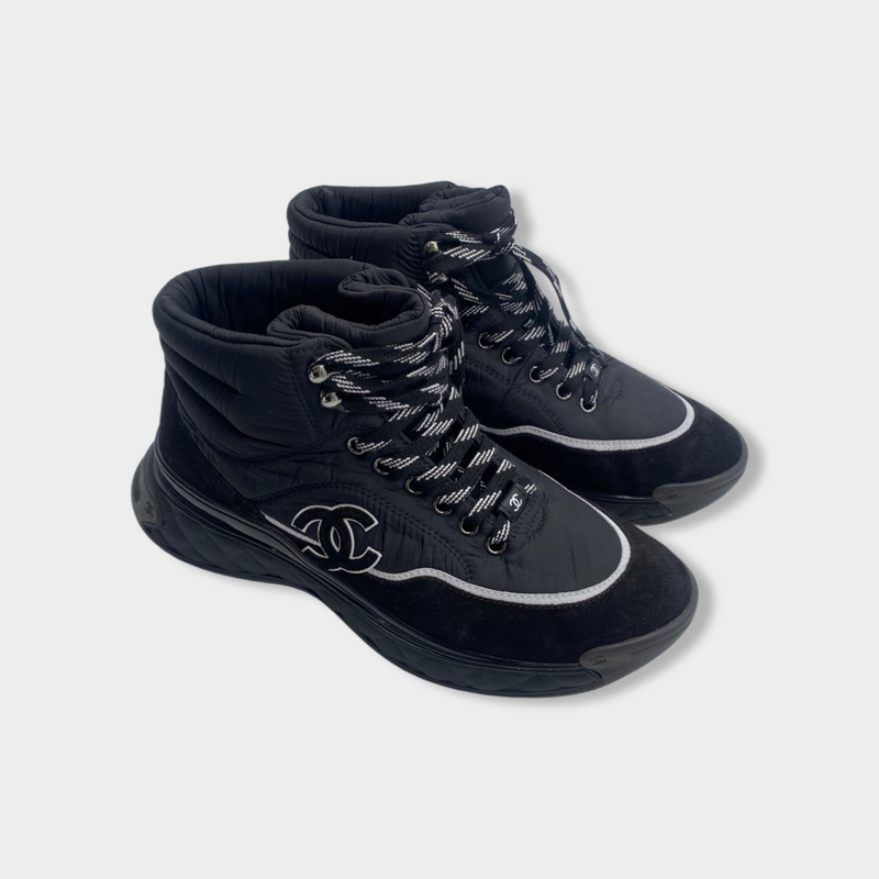 pre-owned CHANEL black winter trainers | Size EU40 UK7