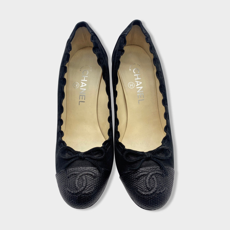 second-hand CHANEL black suede pumps | Size EU37 UK4