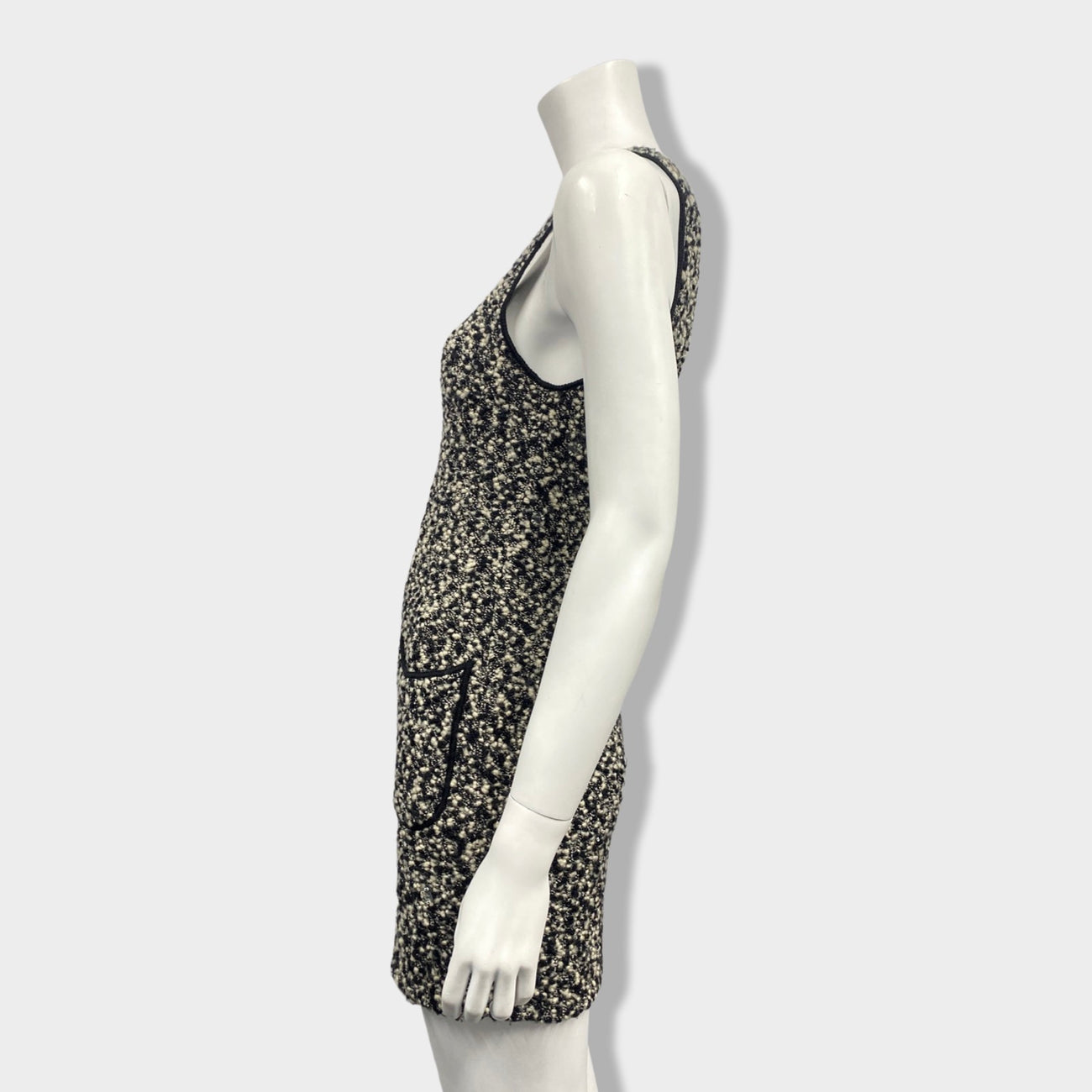 CHANEL black and white tweed mini dress – Loop Generation