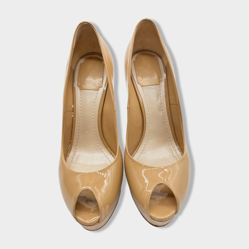 CHRISTIAN DIOR beige patent leather open-toe heels