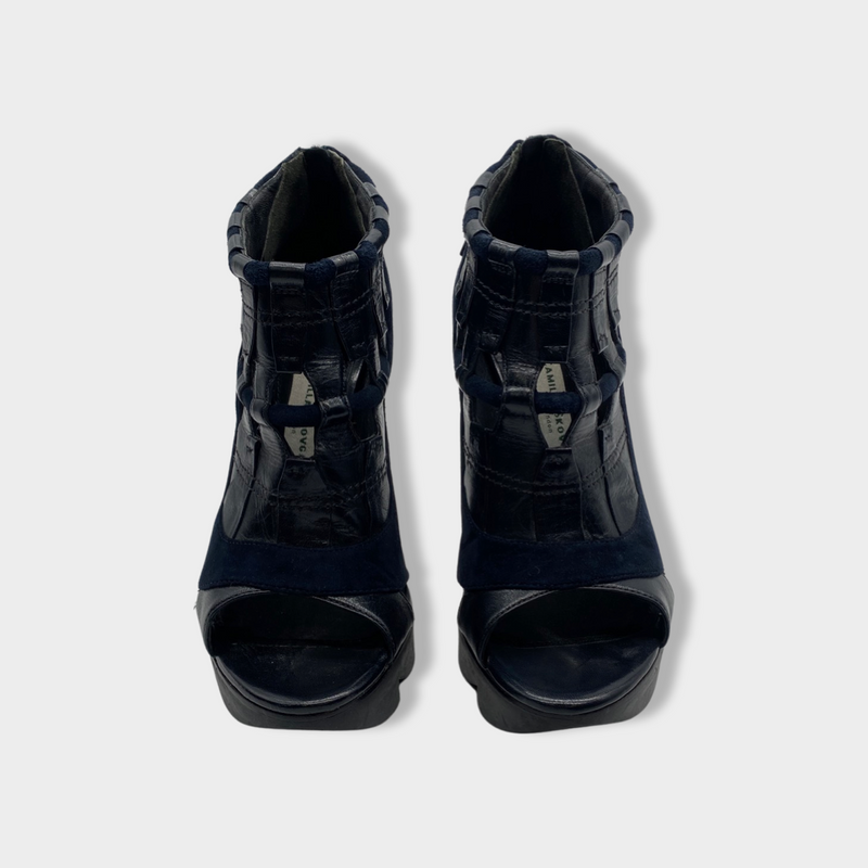 pre-owned CAMILLA SKOVGAARD navy and black heels | Size EU39.5 UK6.5