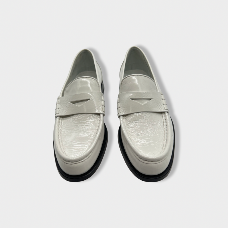 pre-owned SANTONI white leather loafers | Size EU38 UK5