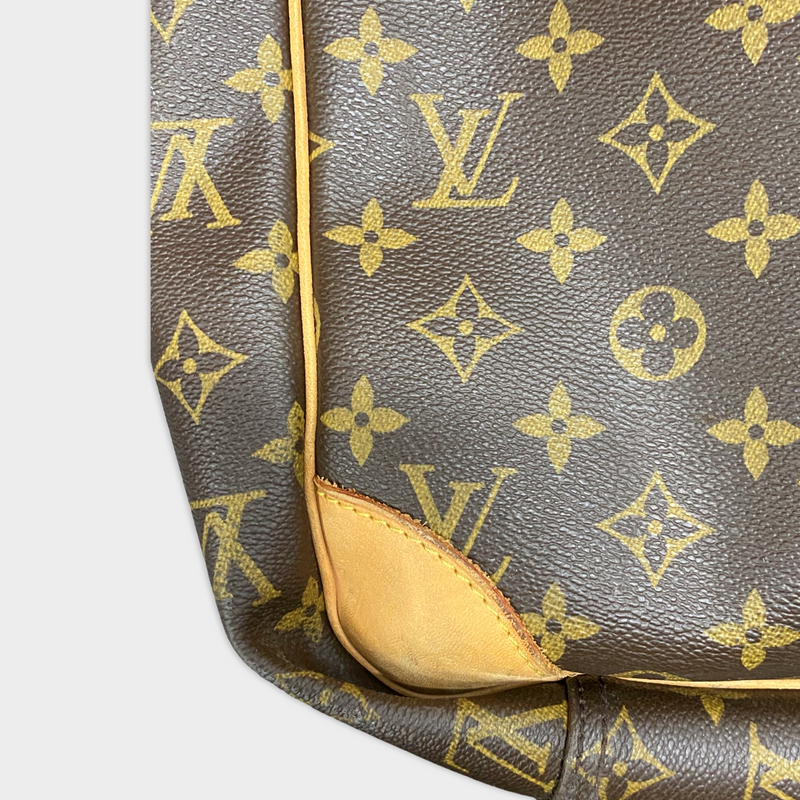 LOUIS VUITTON vintage monogram travel bag
