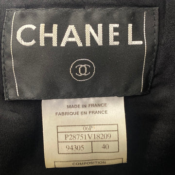 CHANEL black tweed jacket with chain details – Loop Generation