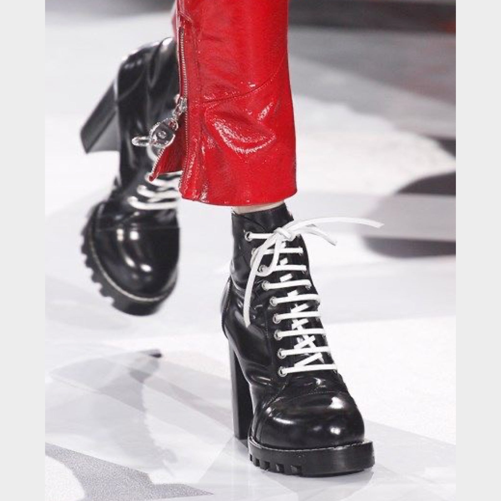 Louis Vuitton Midtown Ankle Boots Black EU 39 US 9 Combat Lace Up LV Logo  Patent  eBay