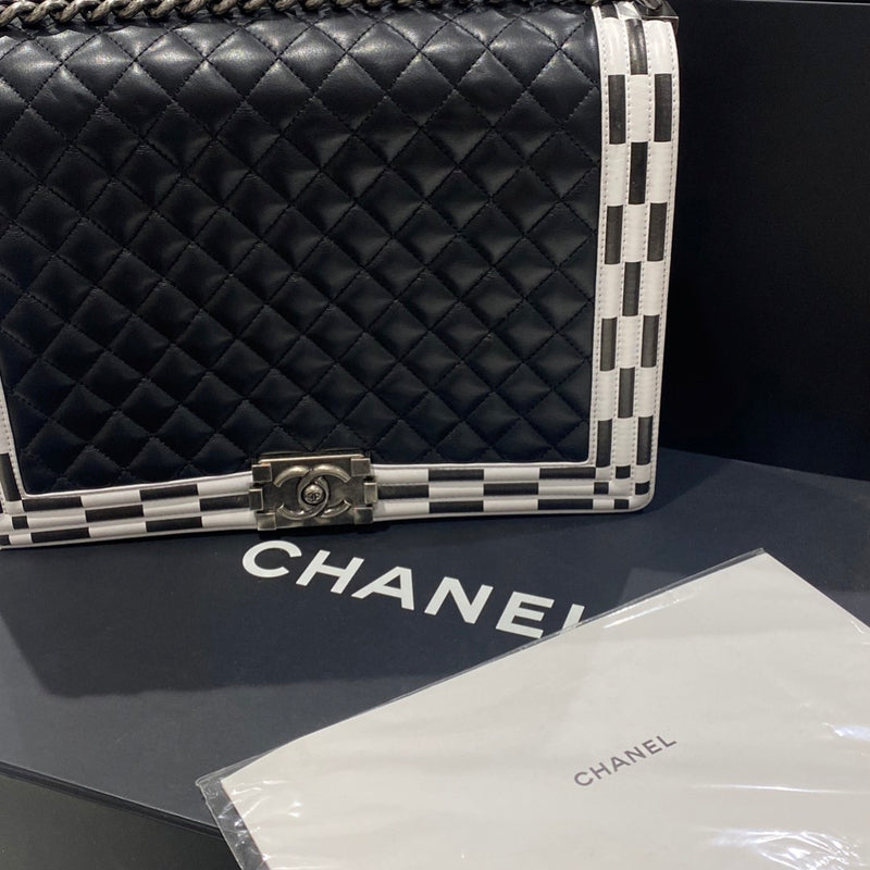 second-hand CHANEL Boy black and white checkerboard large leather bag