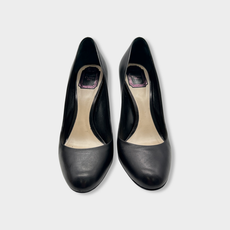 pre-owned CHRISTIAN DIOR black leather pumps | Size EU40 UK7