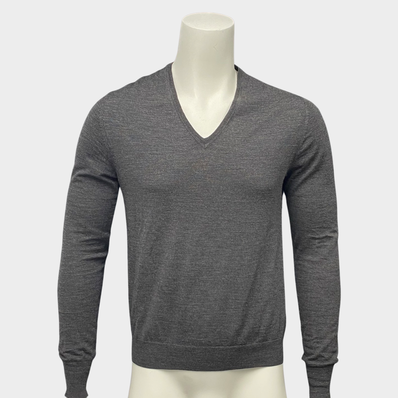 Burberry Men's Dark Grey Wool V-neck Jumper