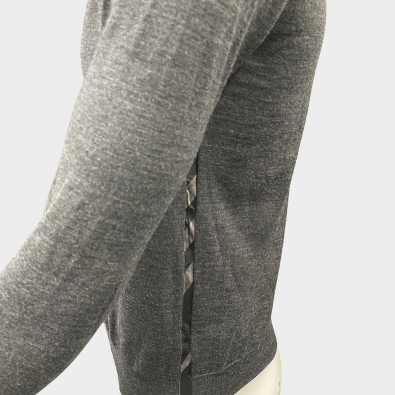 Burberry Men's Dark Grey Wool V-neck Jumper