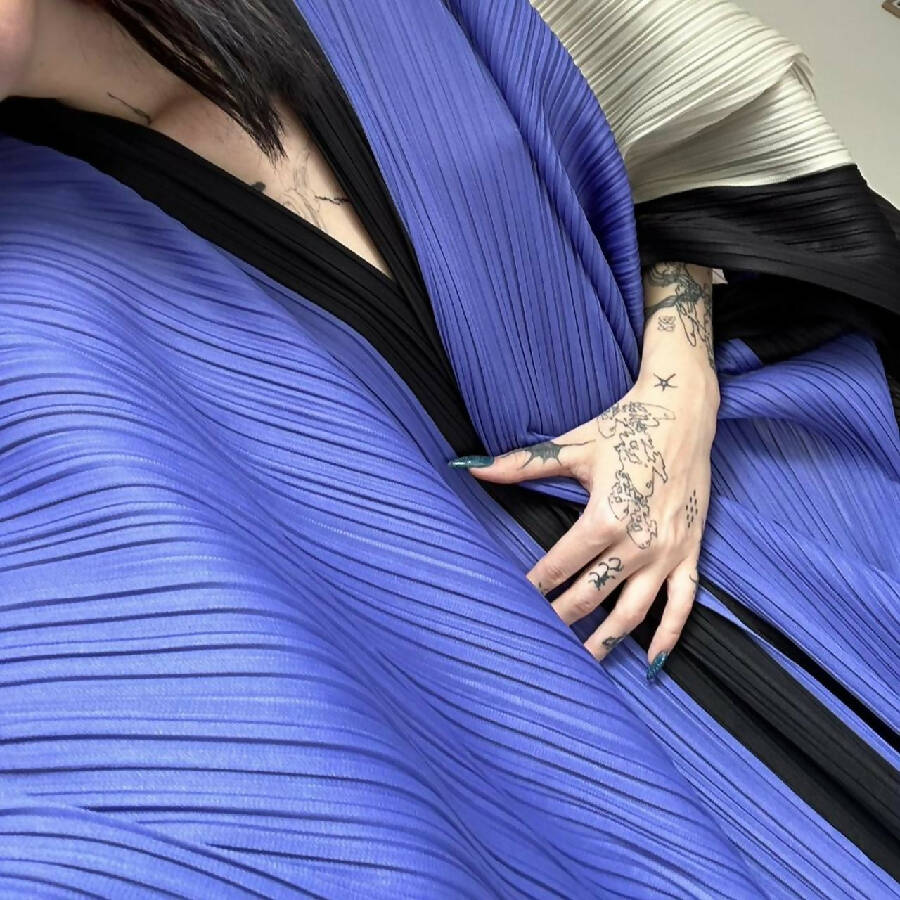 Issey Miyake multicoloured pleated nihon buyo kimono coat – Loop