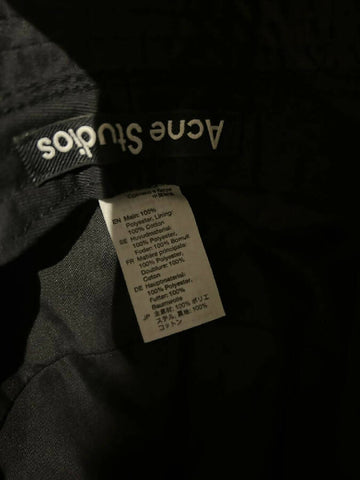 Acne Studios Black Cotton Bucket Hat with Label Tag Authentic Cotton Bucket Hat - Black – Feature main image 3
