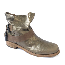 loop generation Vic Matie antique gold boots