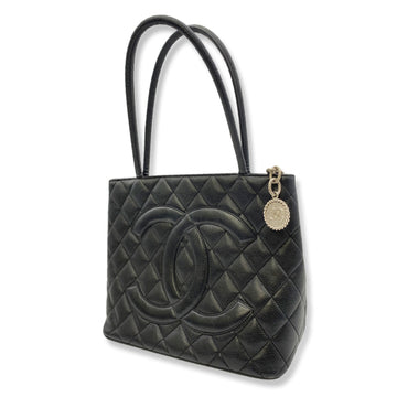 CHANEL black grained leather Medallion tote bag – Loop Generation