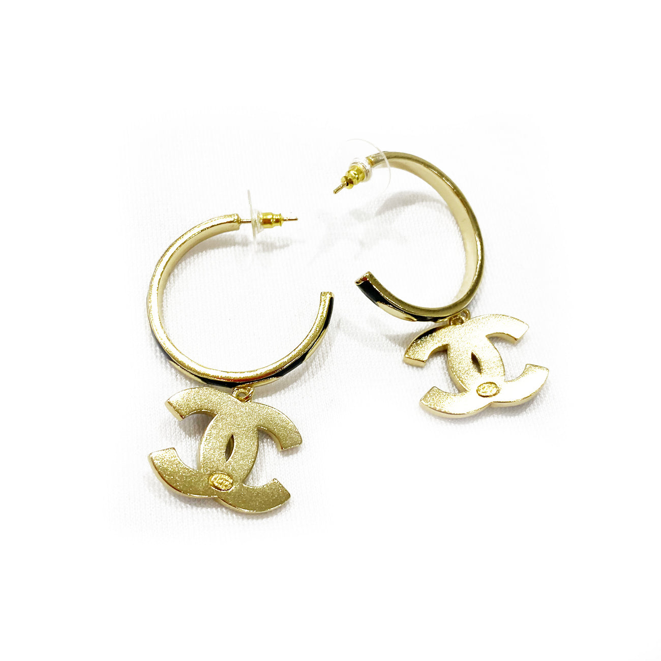 Chanel  Vintage dangle gold CC logo earrings  4element