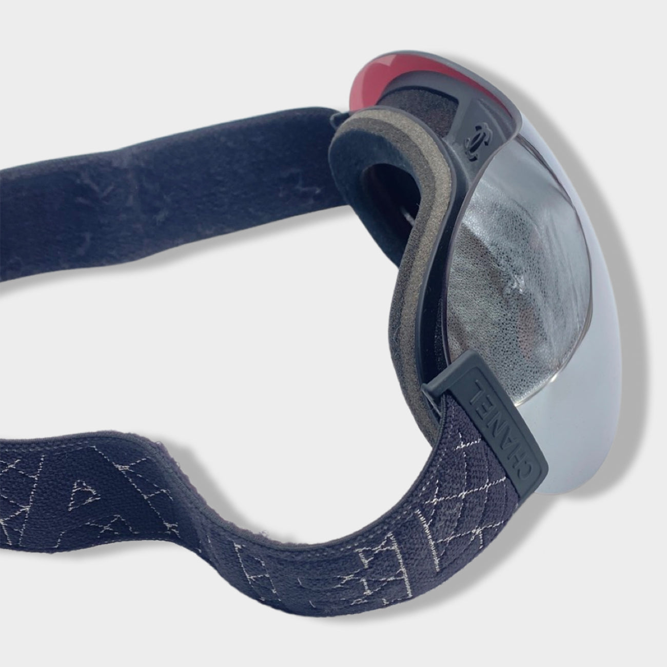 CHANEL black ski goggles – Loop Generation