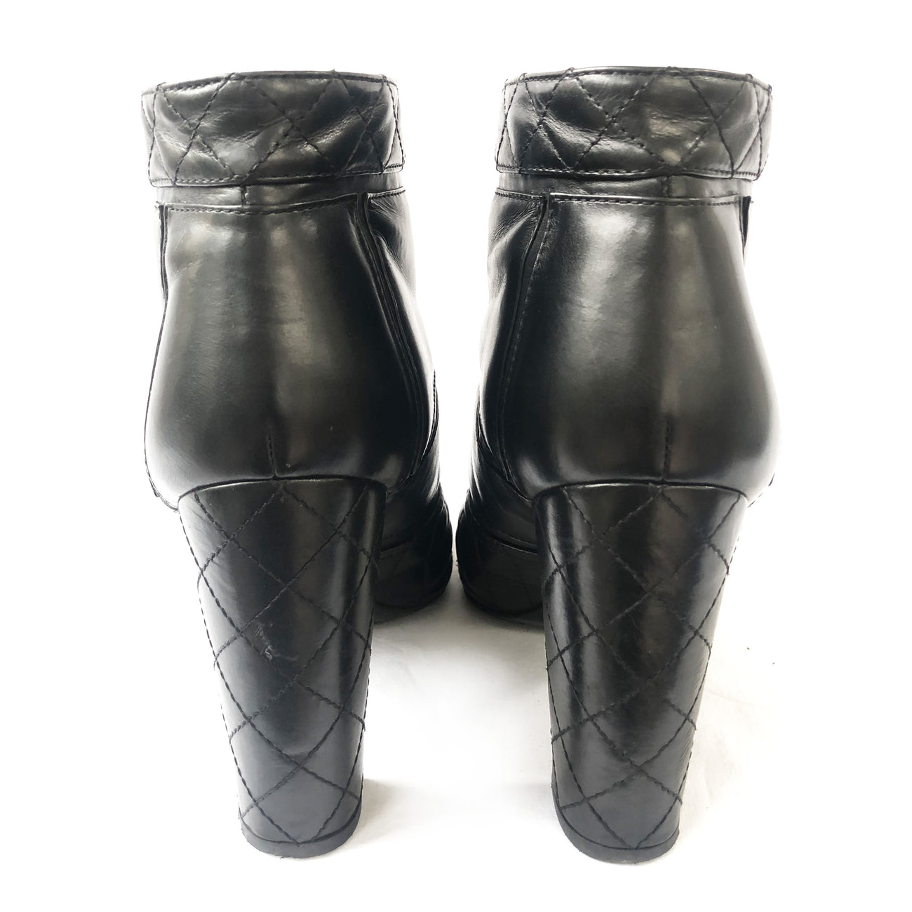 Chanel ecru sock-style patent leather boots on heels – Loop Generation
