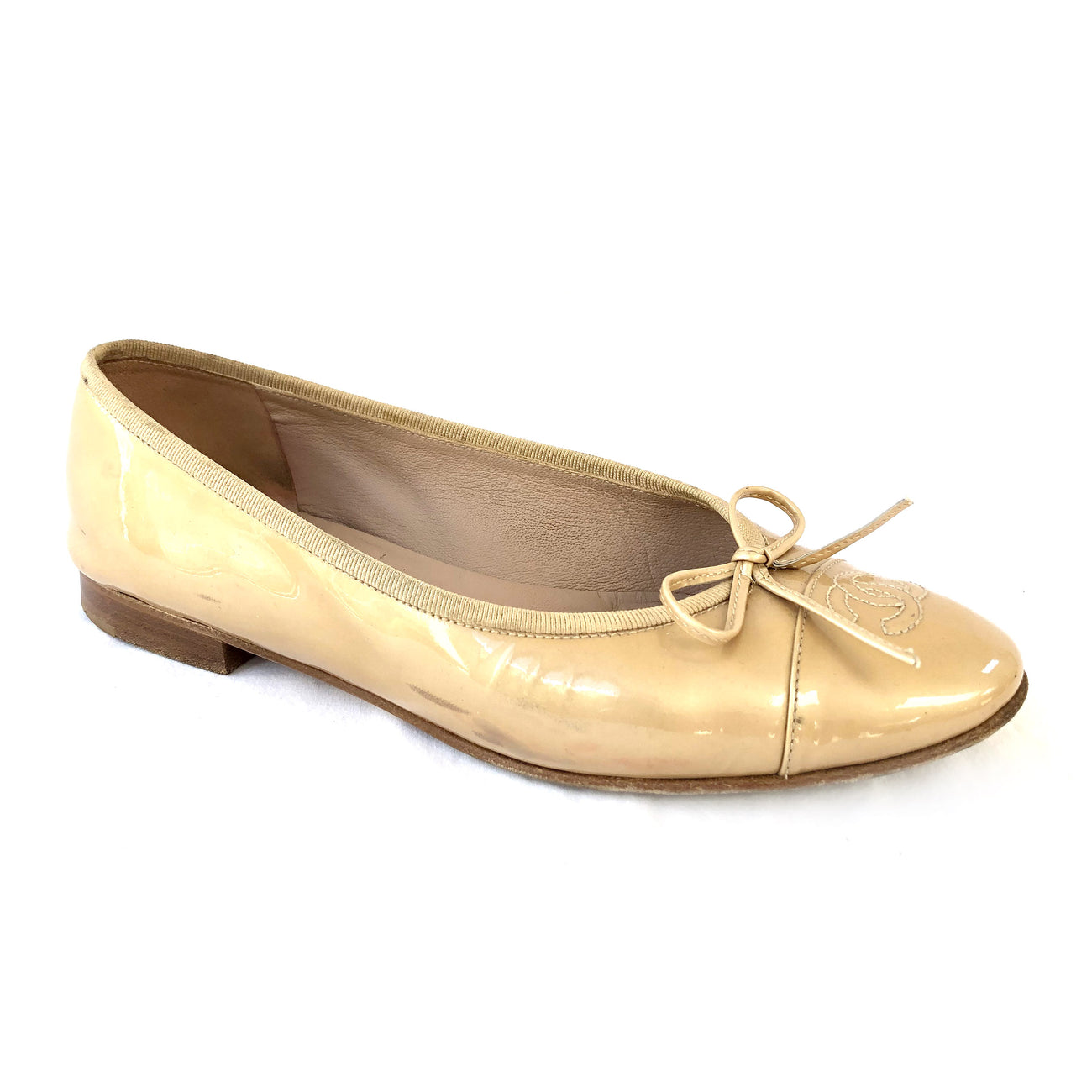 CHANEL gold patent leather flat – Loop Generation