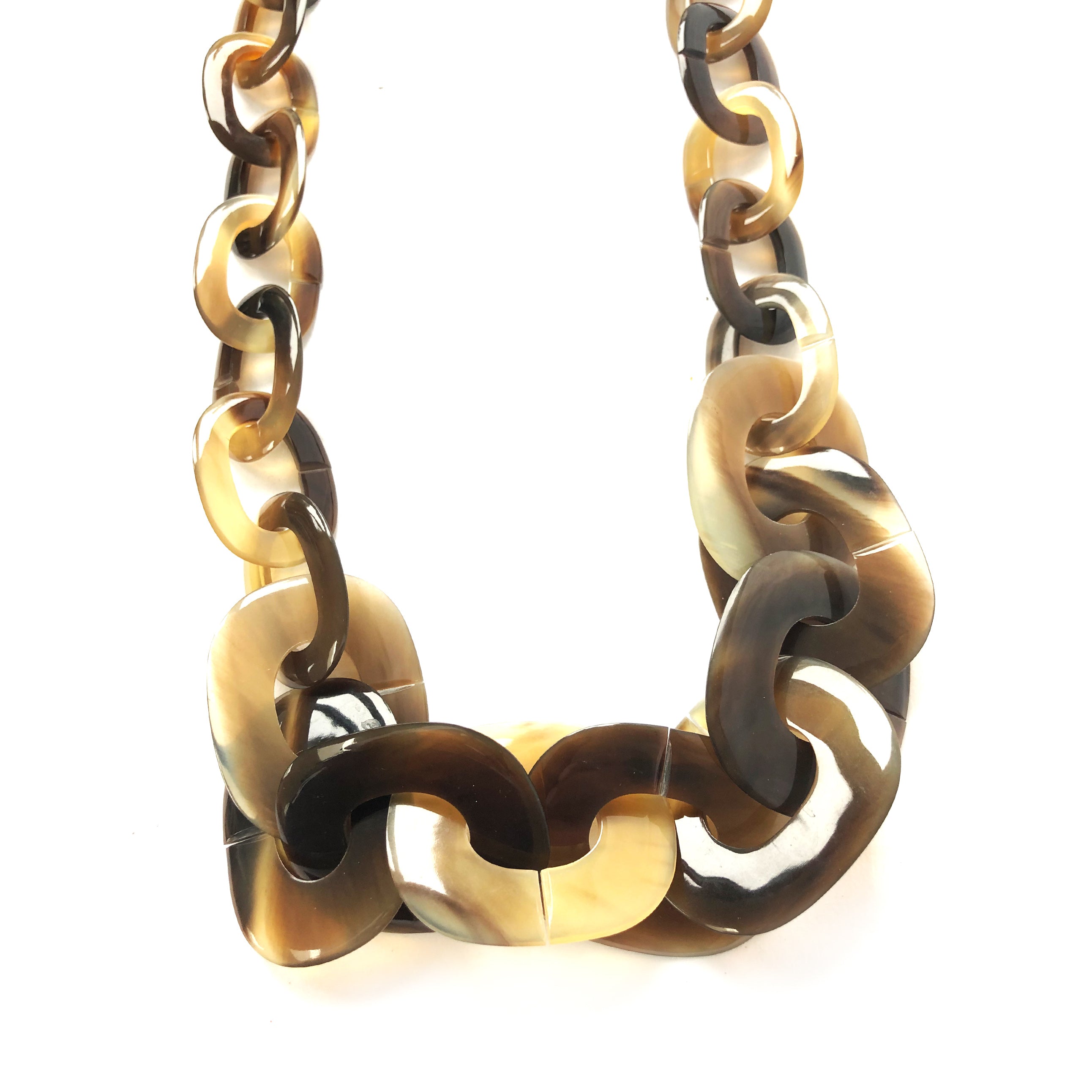 Hermes Deva Necklace Black/White Buffalo Horn/Lacquered Wood #OKEO-1 –  Luxuy Vintage