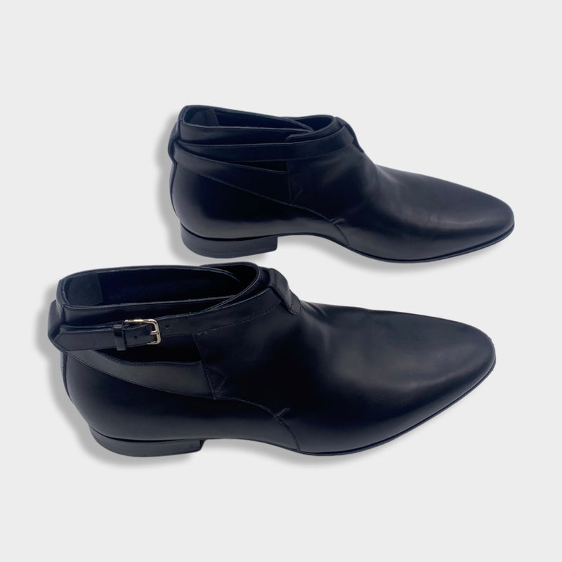 pre-owned SAINT LAURENT black leather ankle boots | Size 42