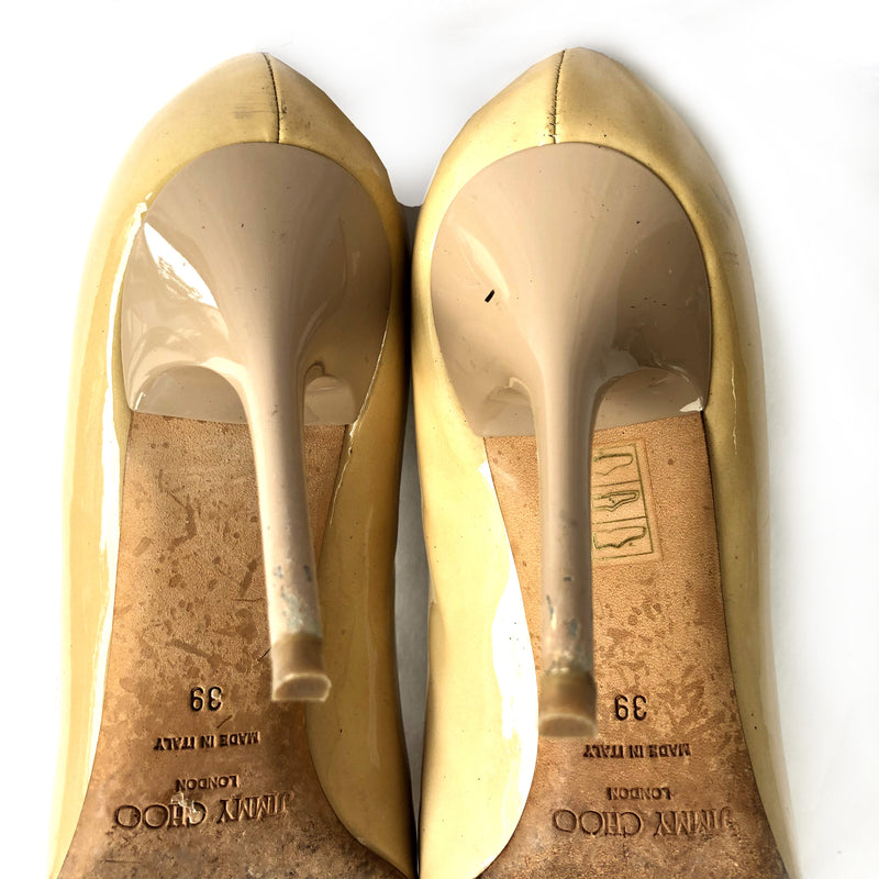 JIMMY CHOO beige patent leather heels