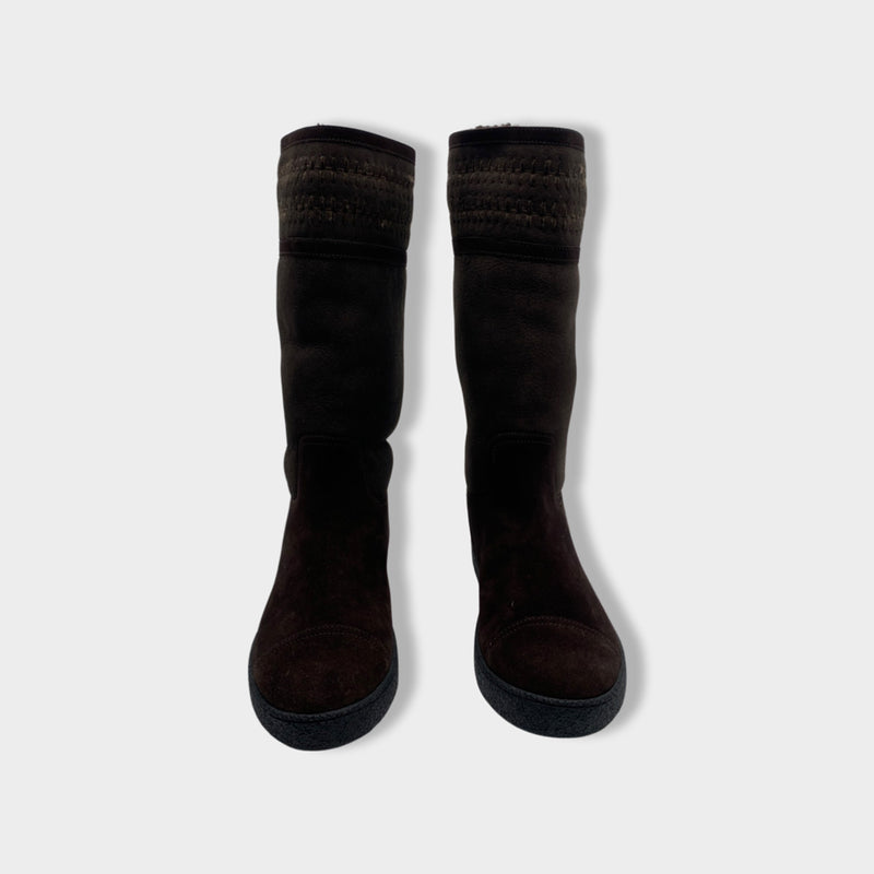 pre-owned CHANEL brown suede and shearling boots | Size EU40 UK7