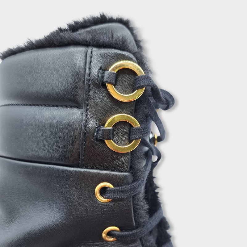 second-hand STUART WEITZMAN black leather boots