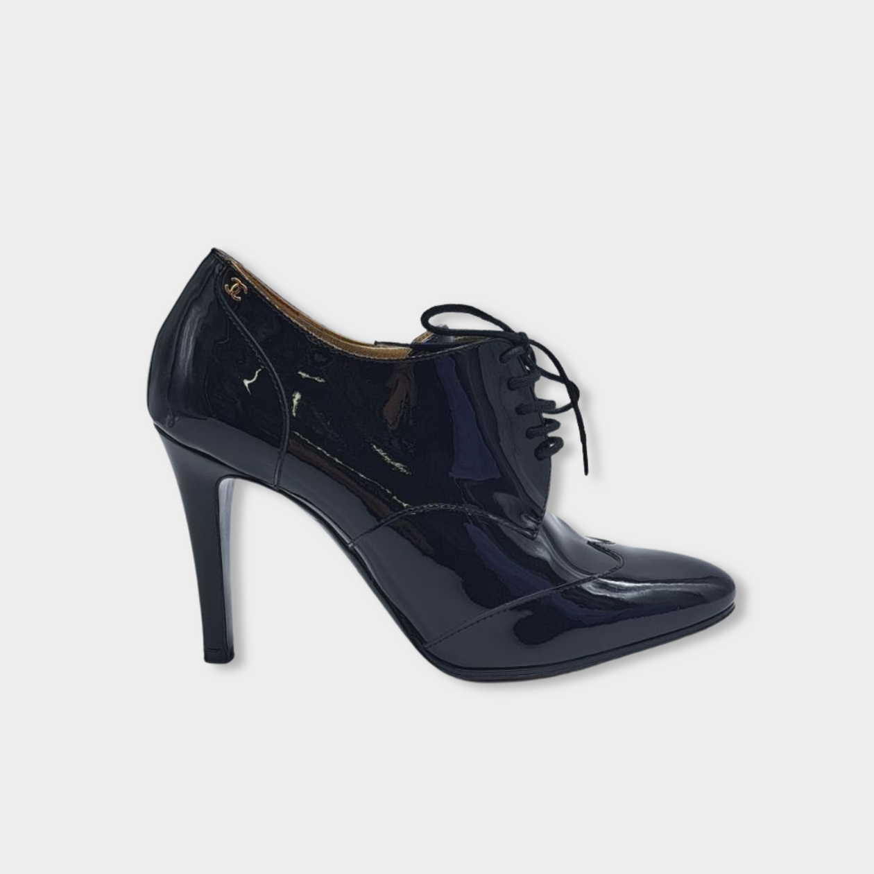CHANEL black patent leather oxford heels – Loop Generation