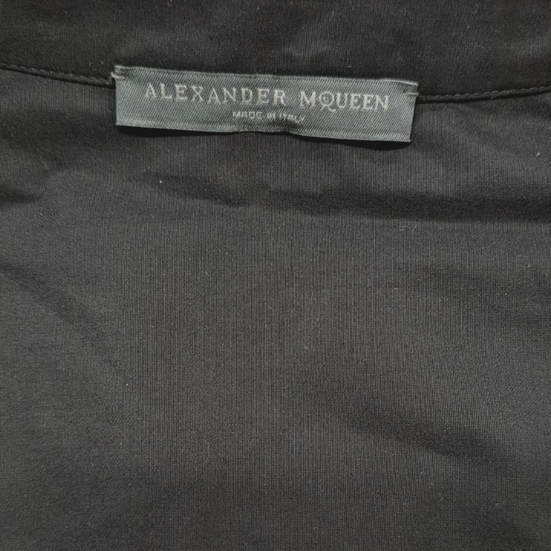 ALEXANDER MCQUEEN black shirt with embroidery details