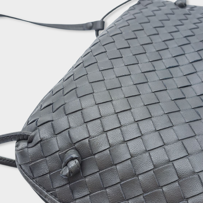 pre-loved BOTTEGA VENETA grey leather handbag