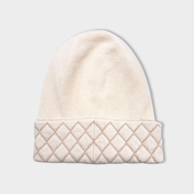 second-hand CHANEL ecru cashmere hat