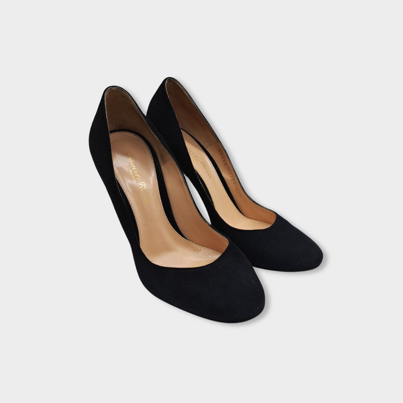 GIANVITO ROSSI black suede heels