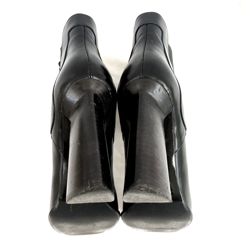 ROGER VIVIER boots