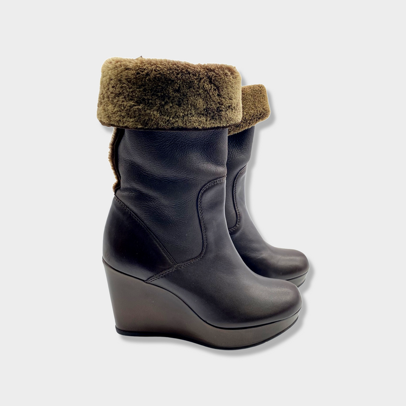 STUART WEITZMAN FUR TRIMMED LEATHER BOOTS