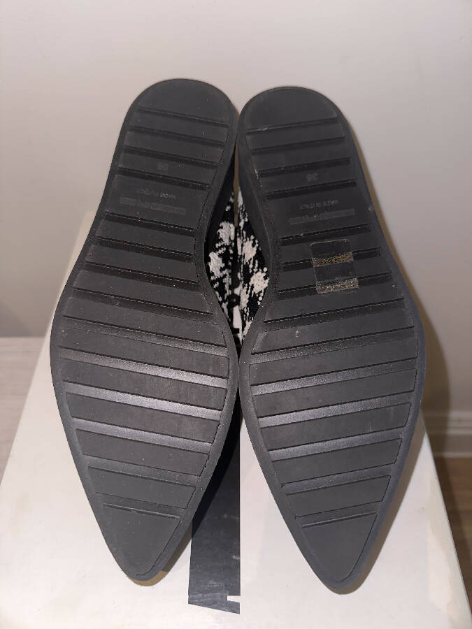 Alexander McQueen women's black and white houndstooth loafers